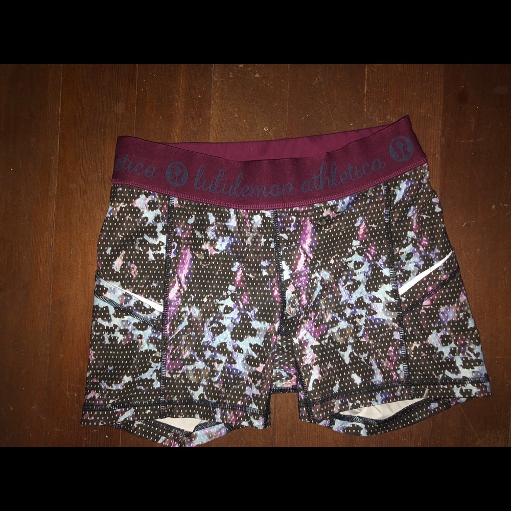 Lululemon spandex shorts